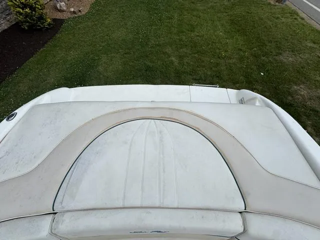 Slide: The Image of Sea Ray 230BR 1998 - 6