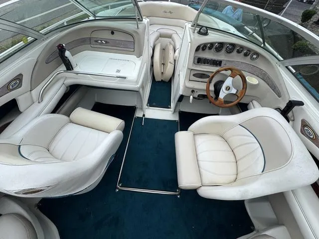 Slide: The Image of Sea Ray 230BR 1998 - 9