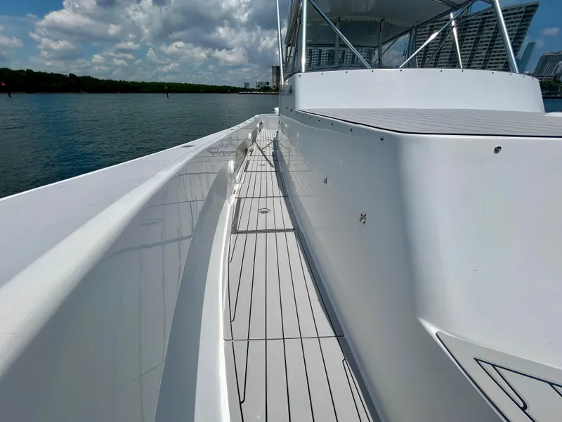 Slide: The Image of Chesapeake 53 Center Console 2017 - 52