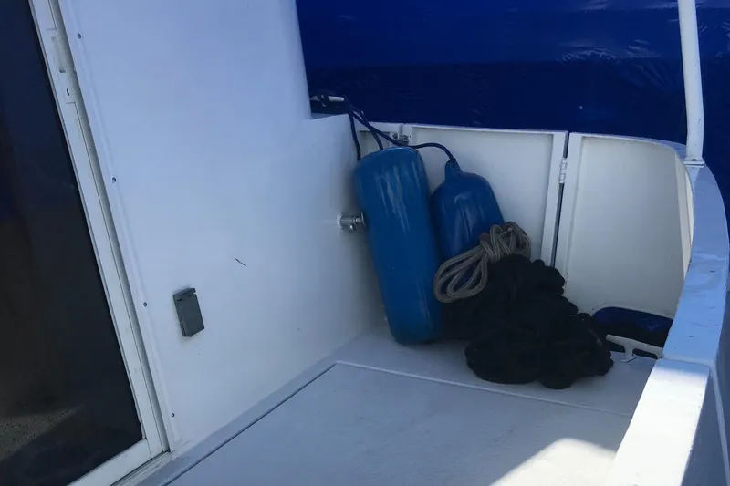 Slide: The Image of Skipperliner 560 Coastal Cruiser 1996 - 60