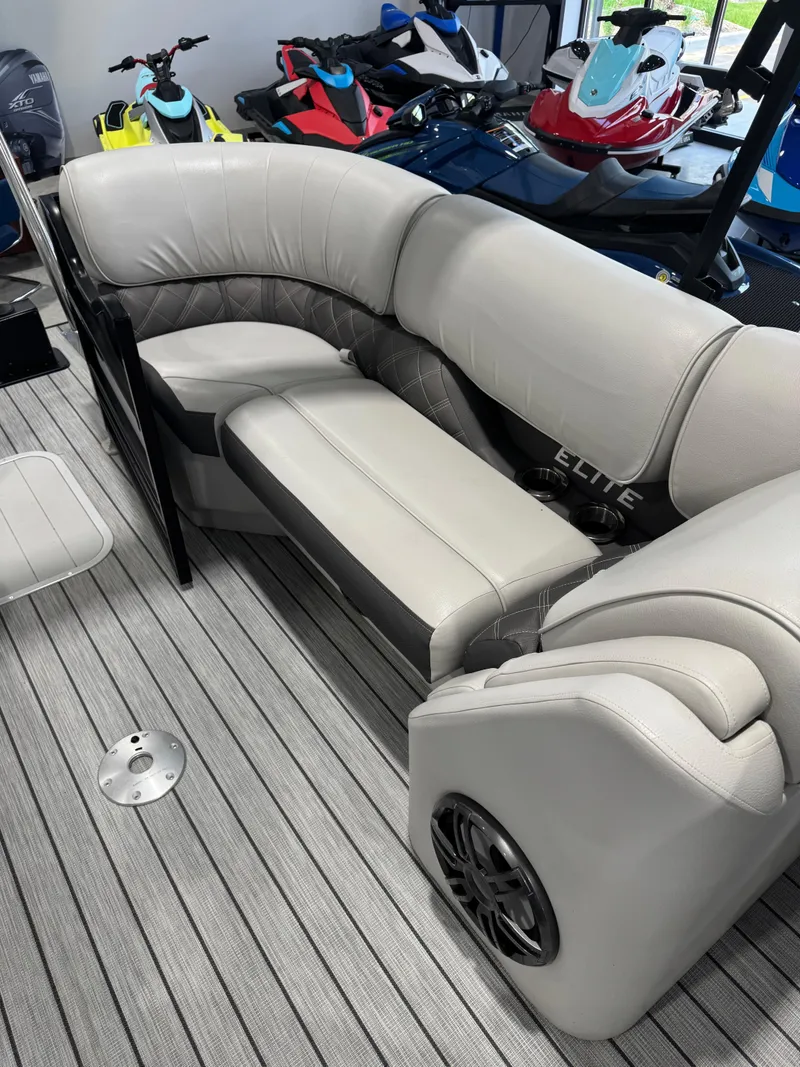Slide: The Image of 2024 G3 Elite 324RC boat interior with plush seating and modern design. - 11