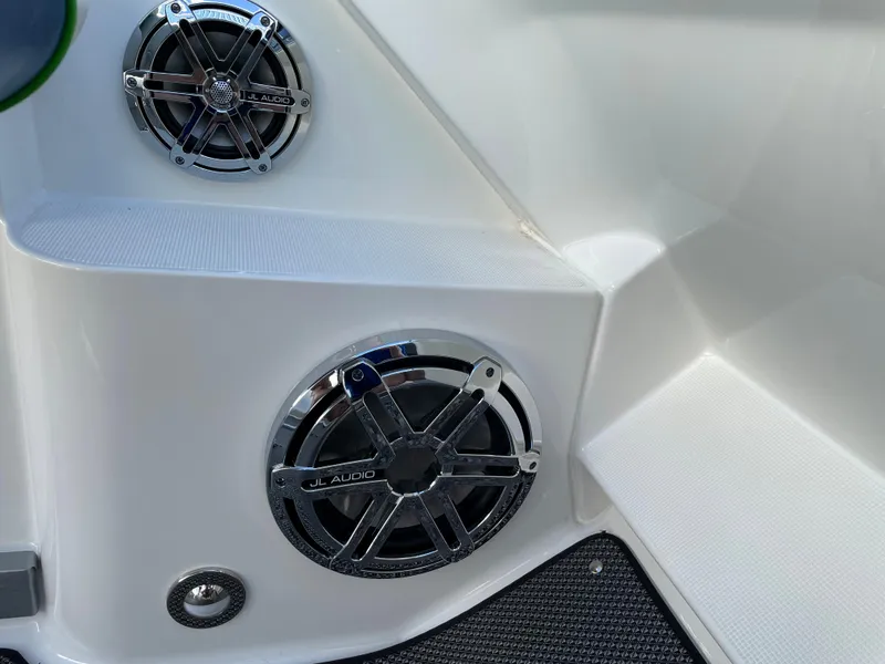 Slide: The Image of Speakers on a 2018 Formula 292 FASTech boat, featuring JL Audio components. - 11