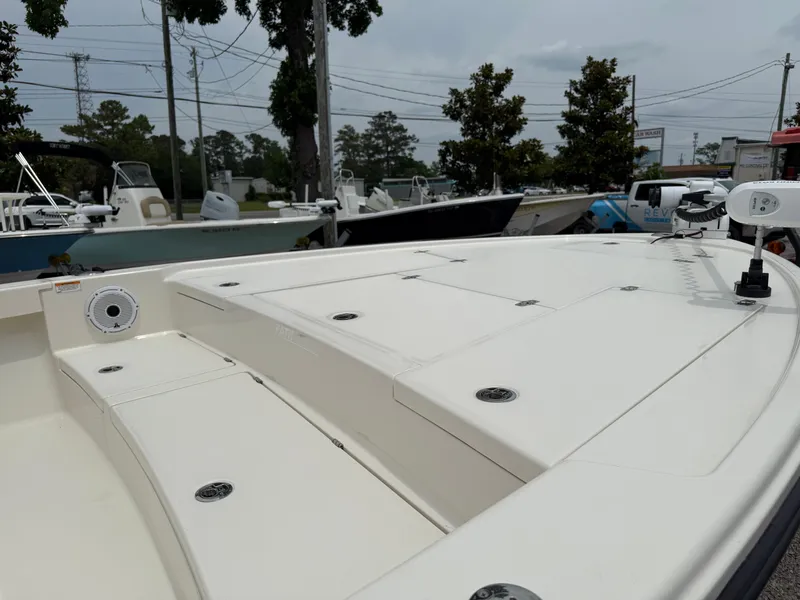 Slide: The Image of 2023 Pathfinder 2500 Hybrid boat deck, featuring spacious seating and modern design. - 10