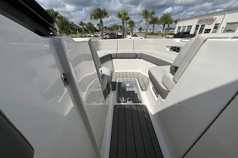 Slide: The Image of Sea Ray SLX 310 Outboard 2026 - 26
