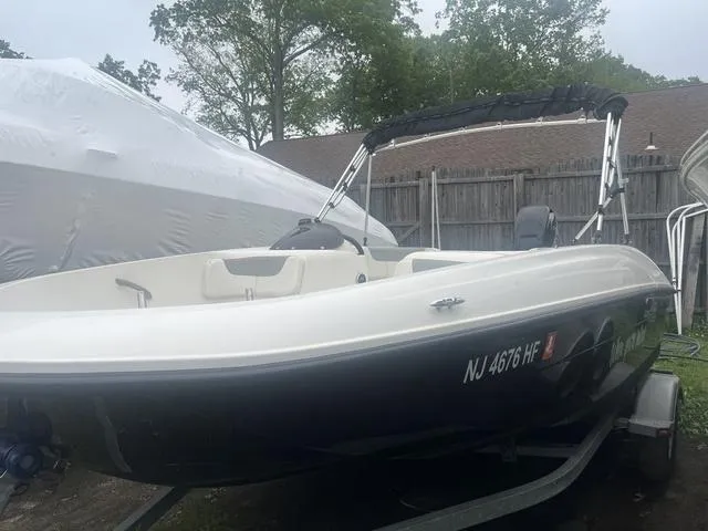 The Image of Bayliner Element XL 2014 - 1