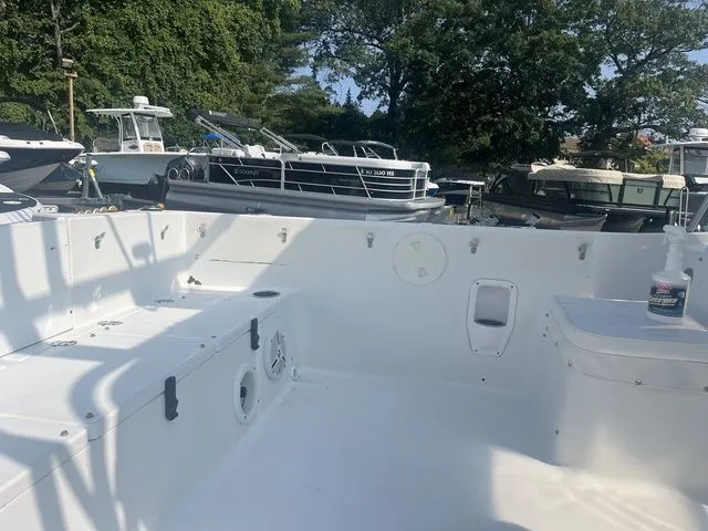 Slide: The Image of Sea Hunt 225 Victory Wa 2011 - 8