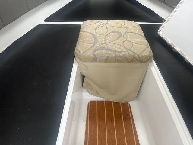 Slide: The Image of Sea Hunt 225 Victory Wa 2011 - 9