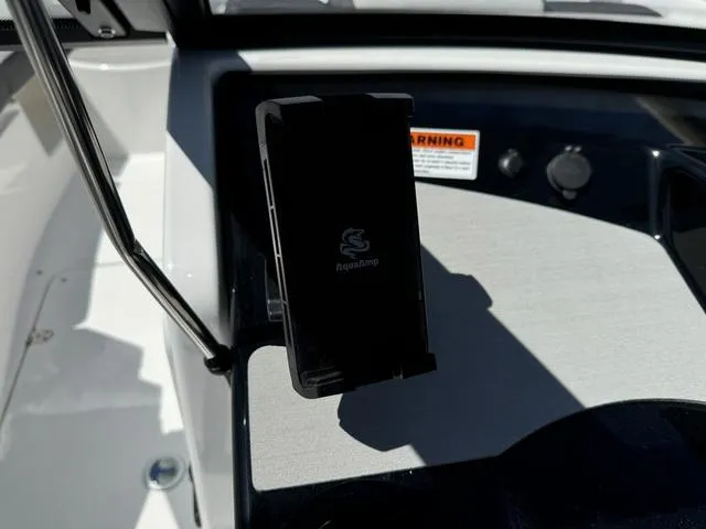 Slide: The Image of Yamaha AR220 2025 - 18