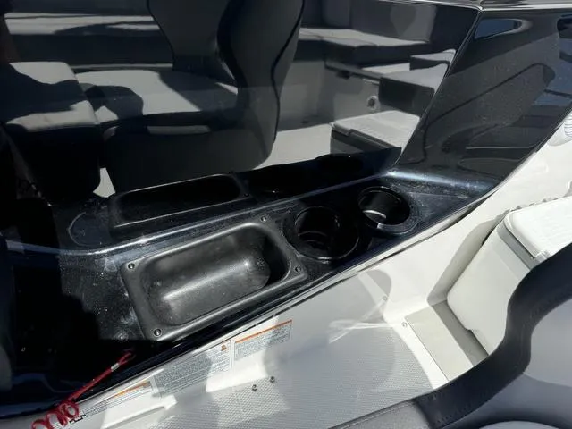 Slide: The Image of Yamaha AR220 2025 - 22