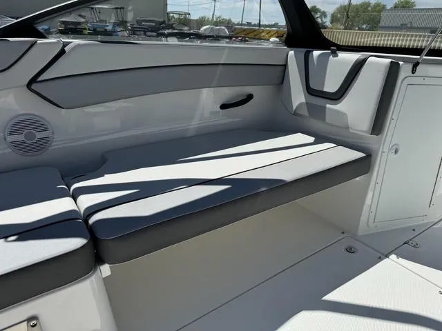 Slide: The Image of Yamaha AR220 2025 - 28