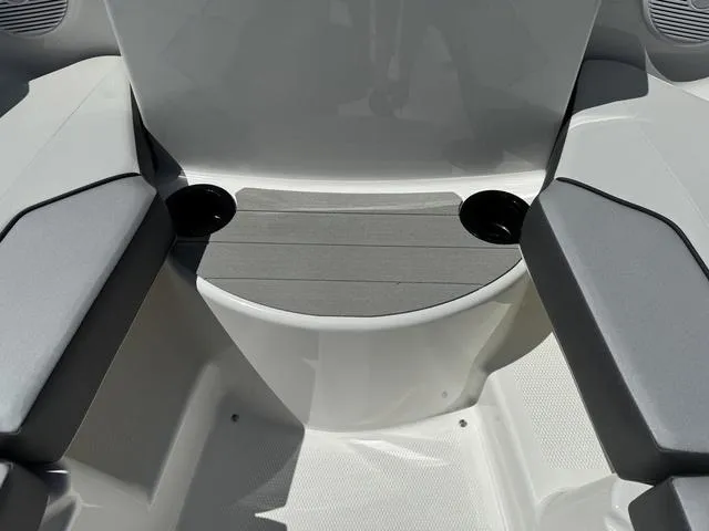 Slide: The Image of Yamaha AR220 2025 - 35