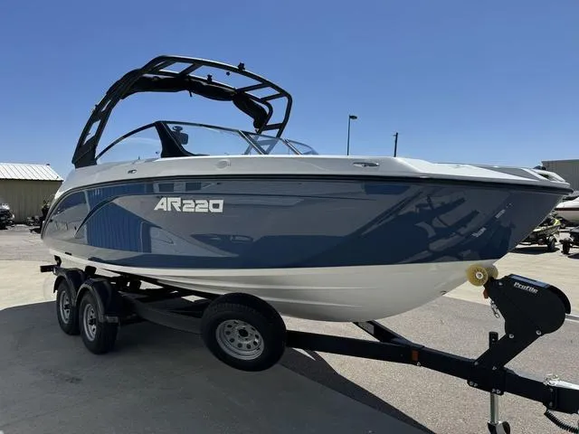 Slide: The Image of Yamaha AR220 2025 - 4