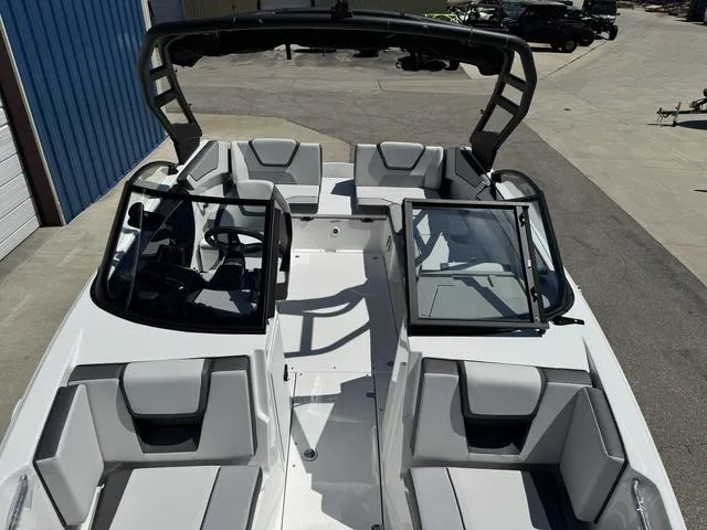 Slide: The Image of Yamaha AR220 2025 - 40