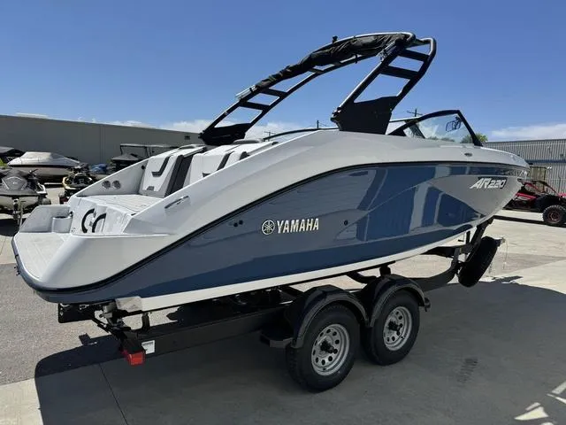 Slide: The Image of Yamaha AR220 2025 - 6