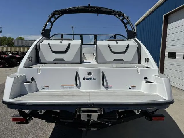 Slide: The Image of Yamaha AR220 2025 - 7