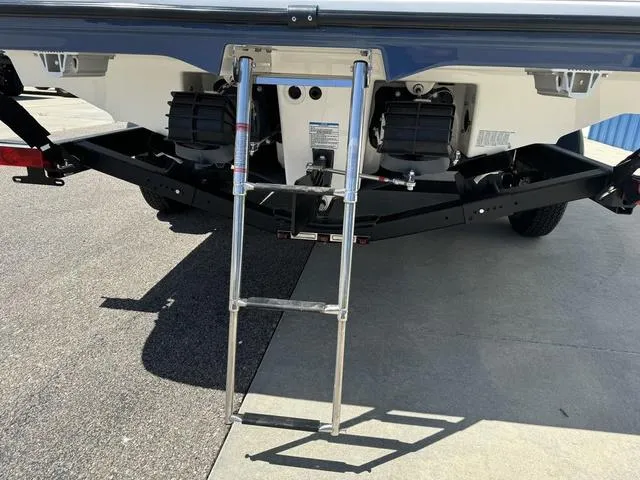 Slide: The Image of Yamaha AR220 2025 - 9