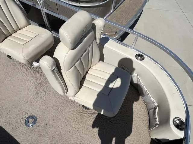 Slide: The Image of Silver Wave 230 Play DCA 2011 - 10