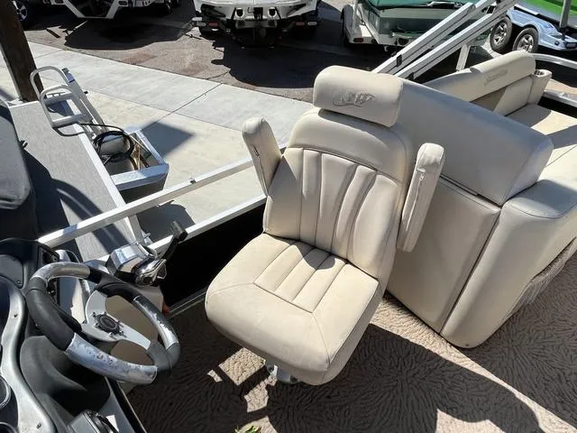 Slide: The Image of Silver Wave 230 Play DCA 2011 - 14