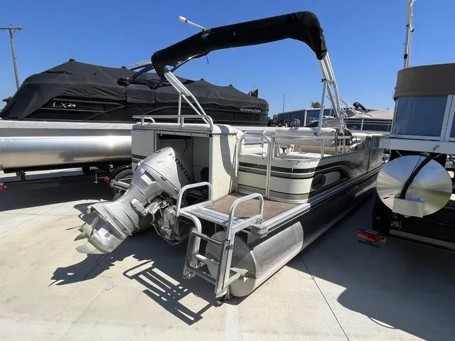 Slide: The Image of Silver Wave 230 Play DCA 2011 - 18