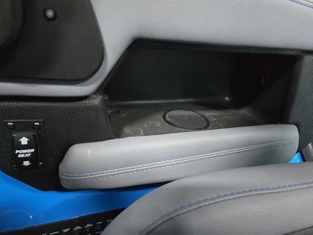 Slide: The Image of Malibu Wakesetter 23 LSV 2025 - 30