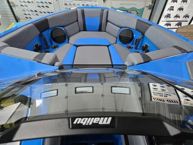 Slide: The Image of Malibu Wakesetter 23 LSV 2025 - 33