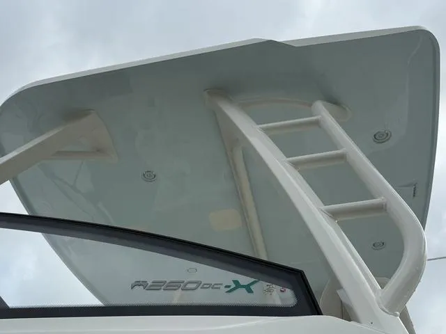 Slide: The Image of World Cat 260 DC-X (Dual Console) 2025 - 3