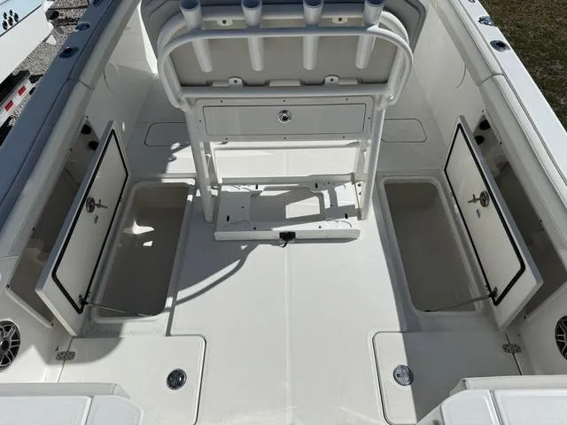 Slide: The Image of World Cat 235 TE (Tournament Edition) 2025 - 12