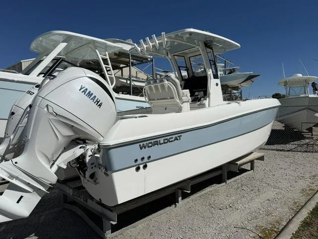 Slide: The Image of World Cat 235 TE (Tournament Edition) 2025 - 3