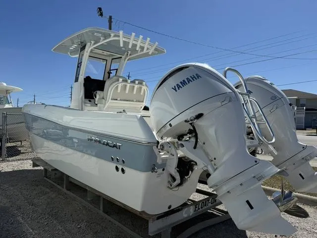 Slide: The Image of World Cat 235 TE (Tournament Edition) 2025 - 4