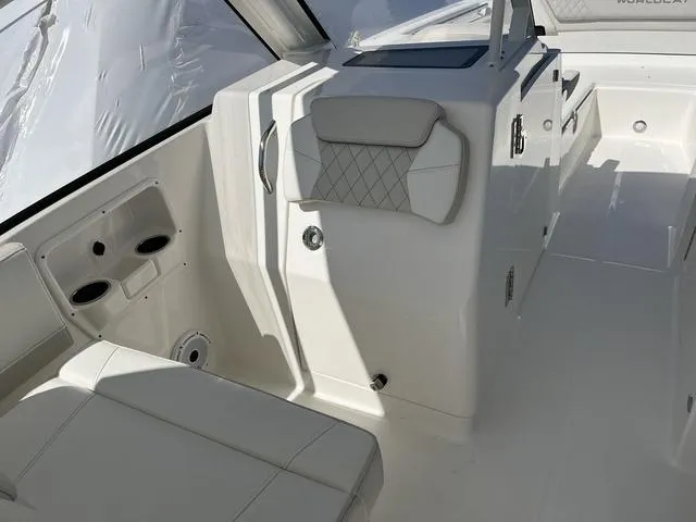 Slide: The Image of World Cat 280 DC-X 2025 - 7