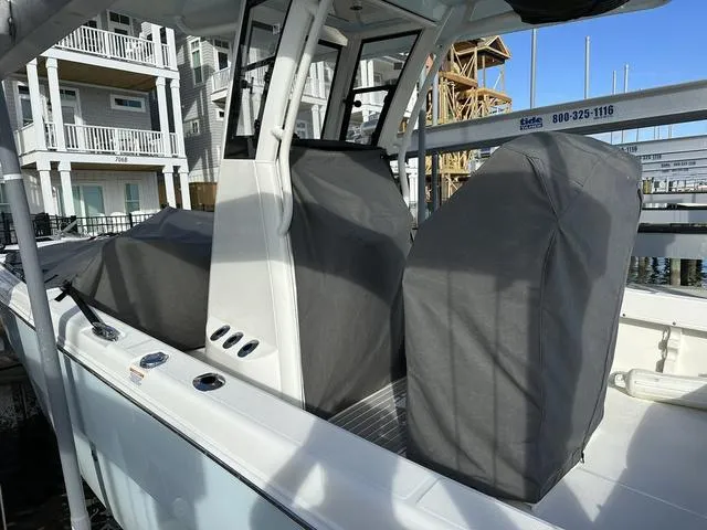 Slide: The Image of World Cat 235CC 2022 - 21