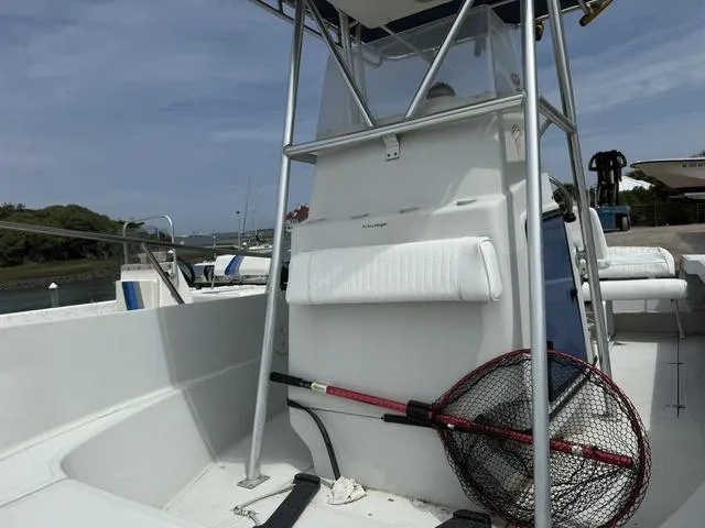 Slide: The Image of Boston Whaler 210 Outrage 1993 - 14