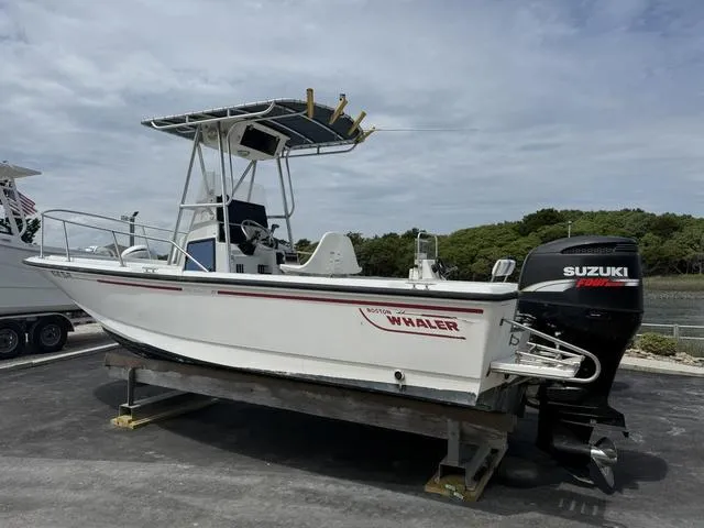 Slide: The Image of Boston Whaler 210 Outrage 1993 - 4