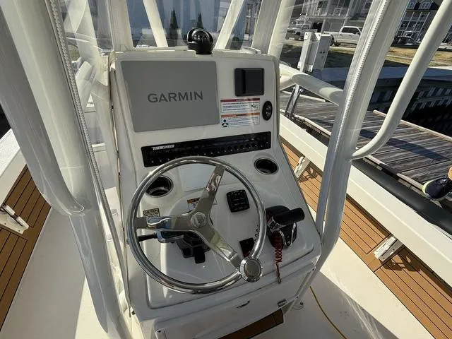 Slide: The Image of Pathfinder 2500 Hybrid 2024 - 11