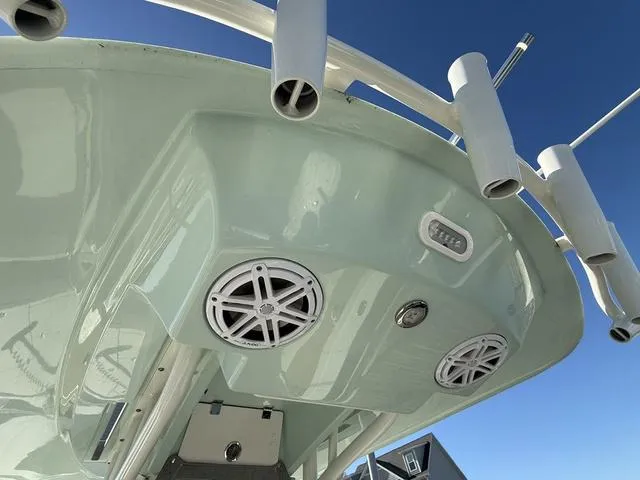 Slide: The Image of Pathfinder 2500 Hybrid 2024 - 15