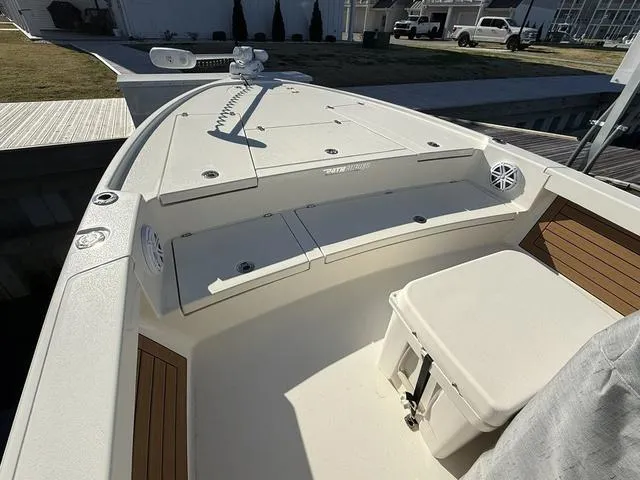 Slide: The Image of Pathfinder 2500 Hybrid 2024 - 9