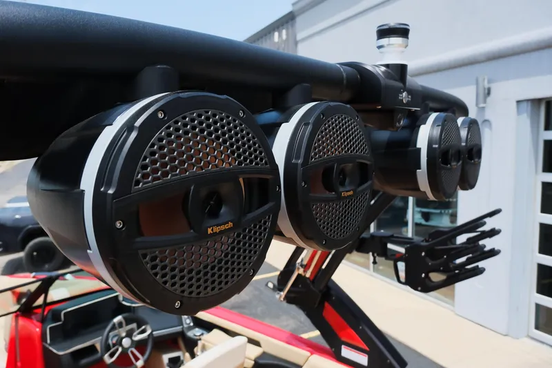 Slide: The Image of 2025 MasterCraft X24 boat with Klipsch speakers and wakeboard rack. - 21