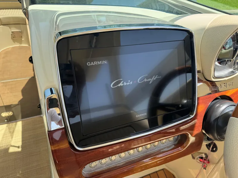 Slide: The Image of Dashboard of 2020 Chris-Craft Launch 31 GT with Garmin display. - 78