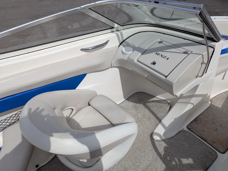 Slide: The Image of Larson Senza 206 2008 - 3