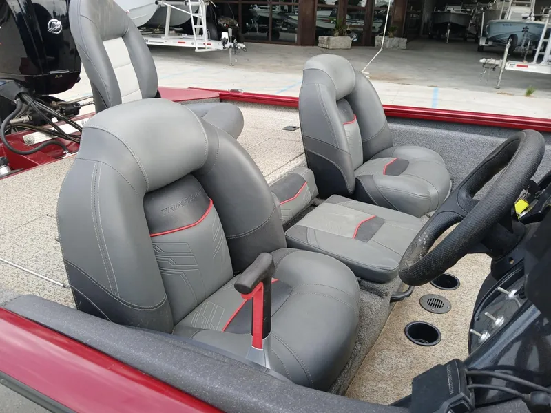 Slide: The Image of Tracker Pro Team 175 2022 - 11