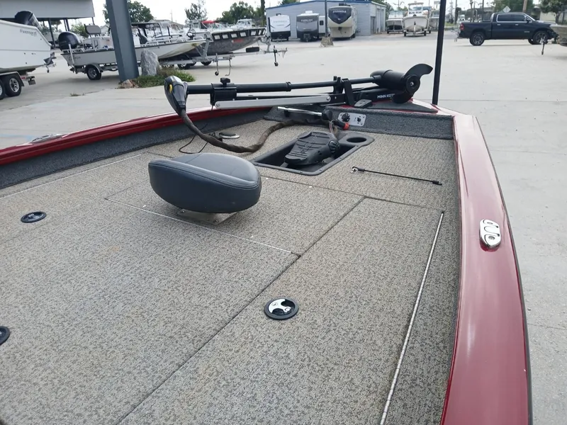 Slide: The Image of Tracker Pro Team 175 2022 - 4