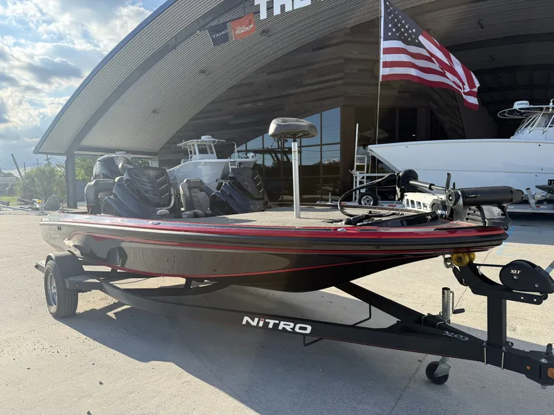 Slide: The Image of Nitro Z18 DC 2019 - 13