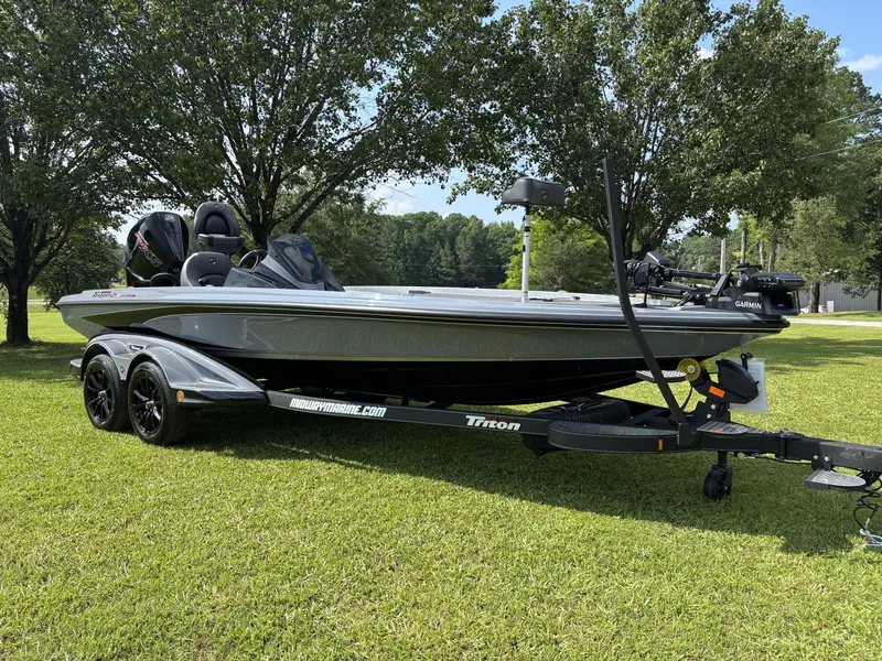 Slide: The Image of Triton XP Patriot 21 2025 - 8