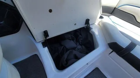 Slide: The Image of Yamaha AR210 2019 - 11