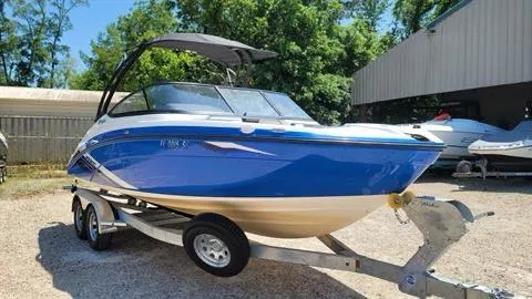 Slide: The Image of Yamaha AR210 2019 - 4