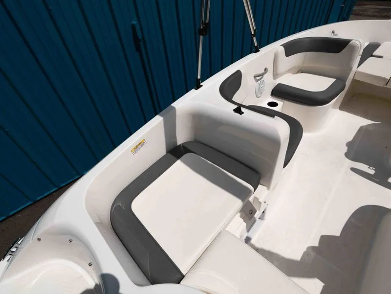 Slide: The Image of Bayliner Element E16 2020 - 5