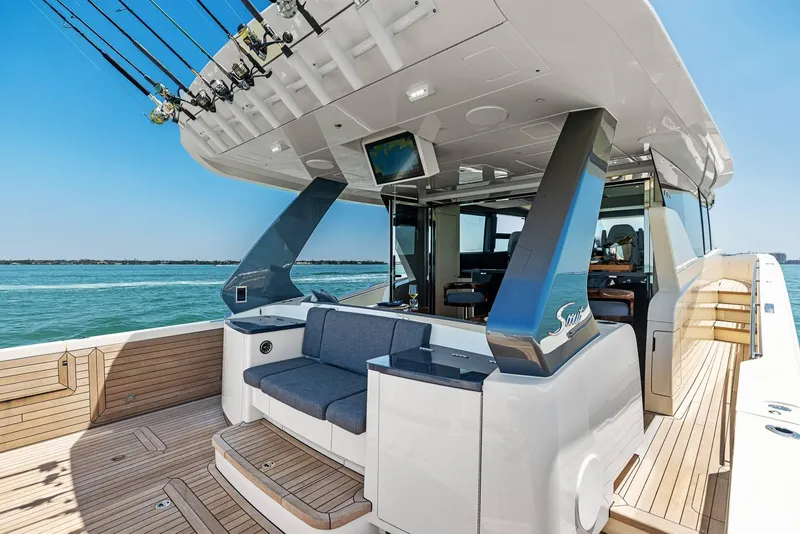 Slide: The Image of Scout 670 LXS 2026 - 14