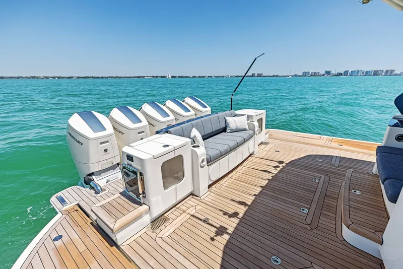 Slide: The Image of Scout 670 LXS 2026 - 18