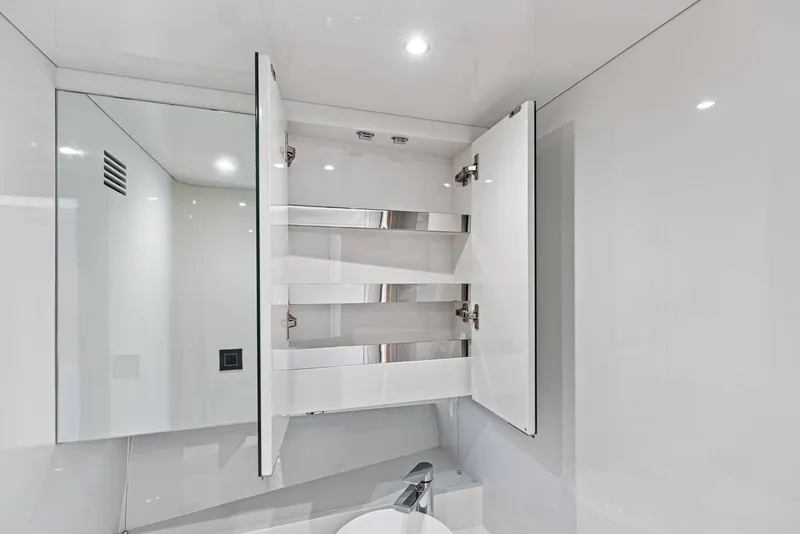 Slide: The Image of Scout 670 LXS 2026 - 56