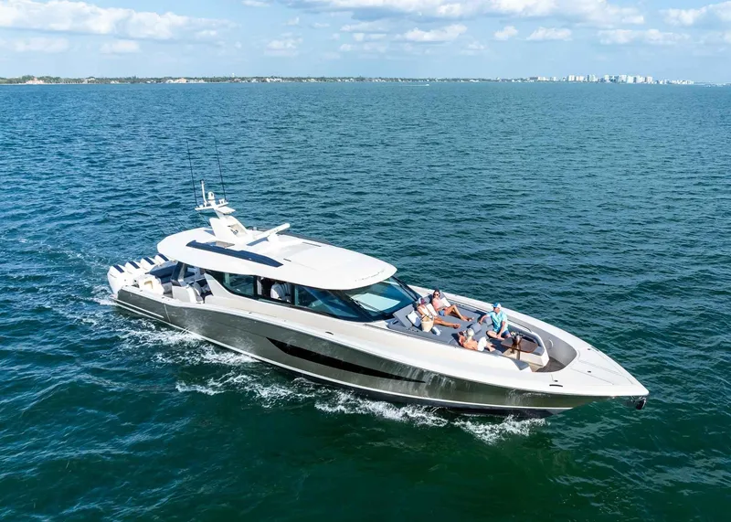 Slide: The Image of Scout 670 LXS 2026 - 7